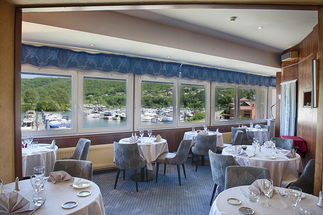 Hotel Le Bellevue Les Roches-de-Condrieu エクステリア 写真